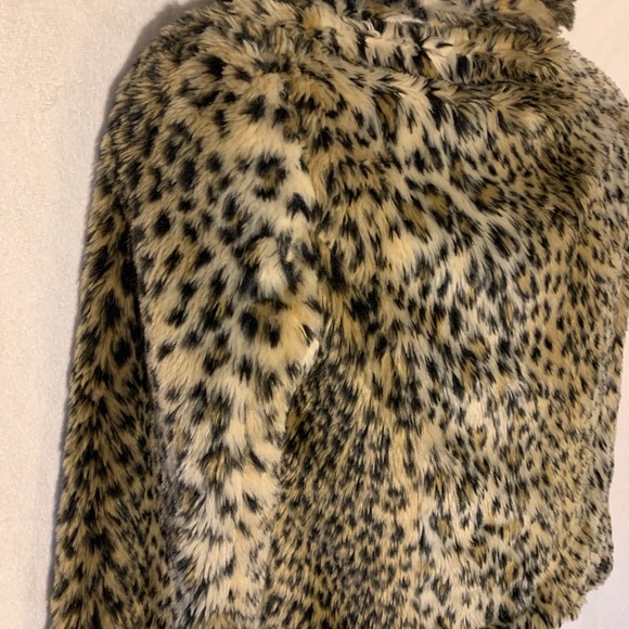 F21 Faux Fur Leopard Women’s Jacket Medium Soldout - Picture 7 of 7